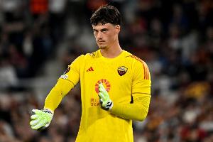 罗体：斯维拉尔脚趾骨折预计伤缺一个月，错过罗马7场意甲2场欧冠