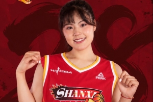资深记者揭秘：李月汝海外征战路，经济等多领域付出巨大代价